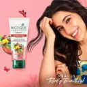 biotique-fruit-brightening-face-wash-100ml_2_display_1670217509_c958b8a5.webp