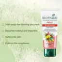 biotique-fruit-brightening-face-wash-100ml_3_display_1670217510_33cbf73e.webp